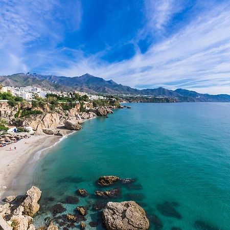 Apartamentos Colon Nerja Exterior foto